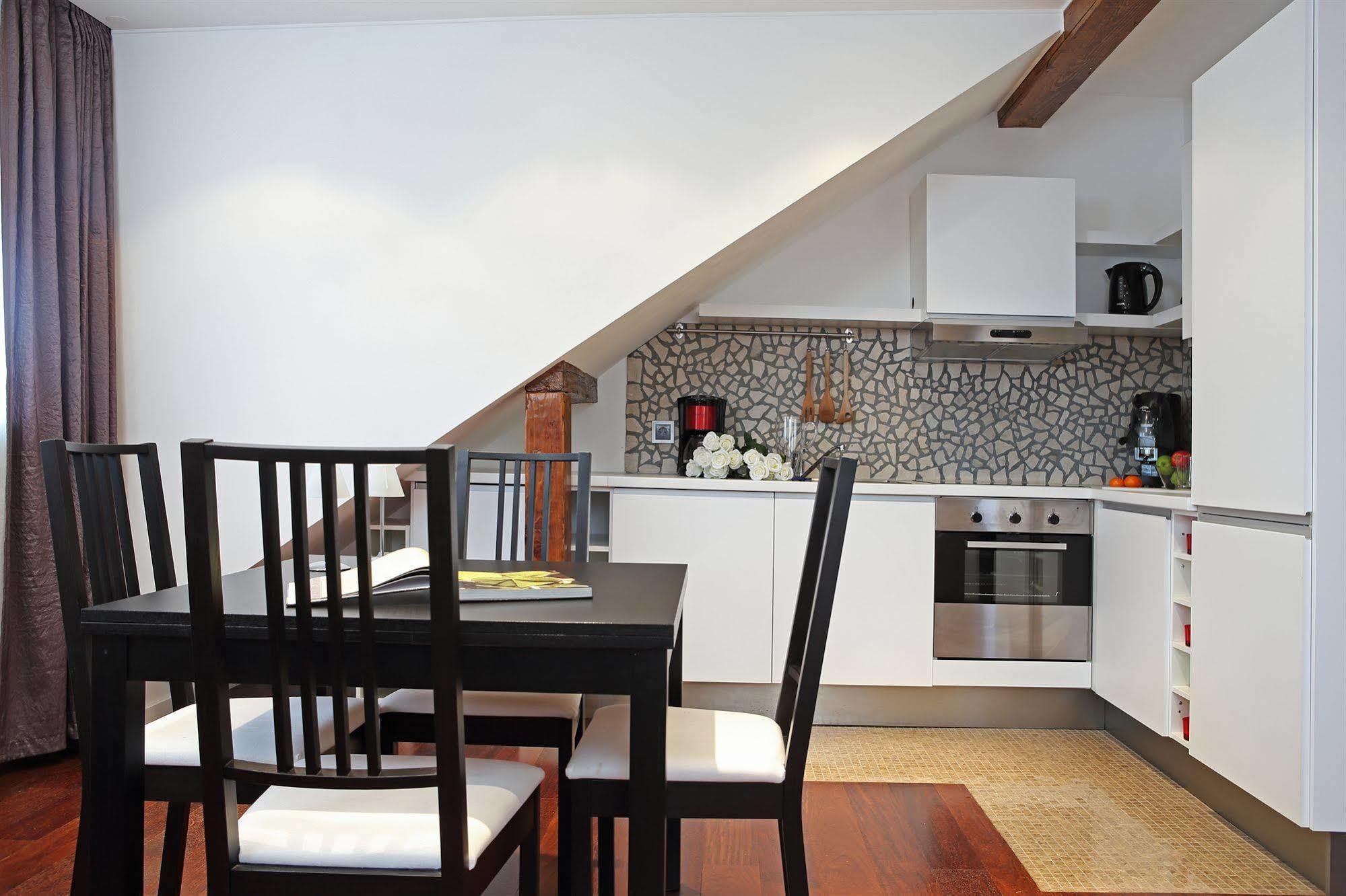 The Queen Luxury Apartments - Villa Giada 룩셈부르크 외부 사진